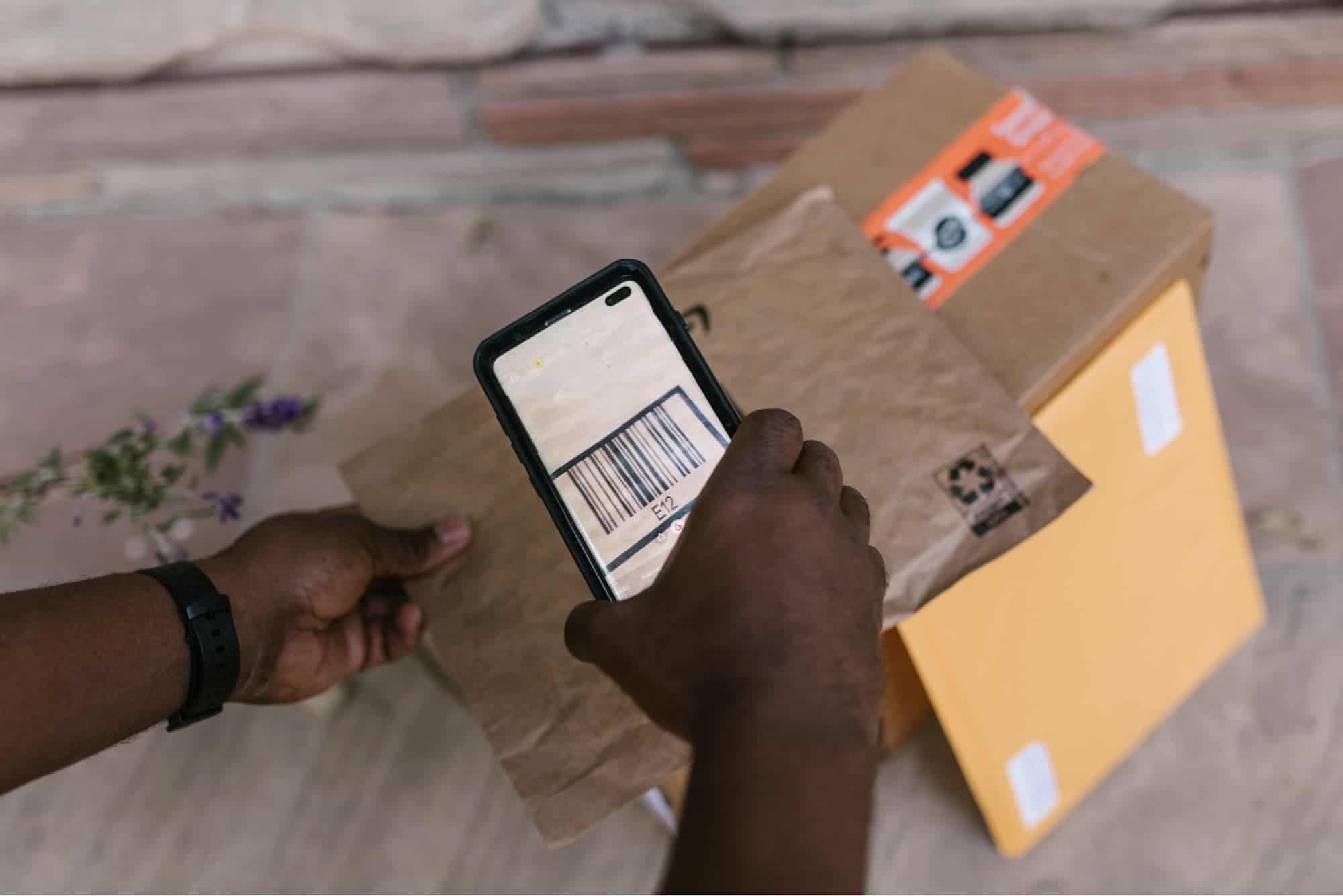 How access to accurate shipping data improves the e-commerce customer experience